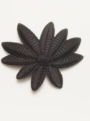 Цветок чёрный 7х6см