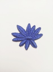 Цветок синий 3,5х3см