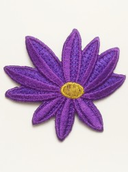 Цветок фиолетовый 7х6см