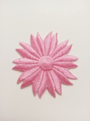 Термоаппликация цветочек розовый 5,5х5см