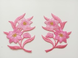 2 цветка на веточке розовые 10х8см