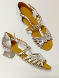 Рейтинговые туфли для танцев Ксения серебро