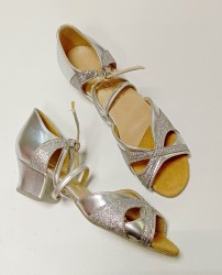 Рейтинговые туфли для танцев Б21 серебро